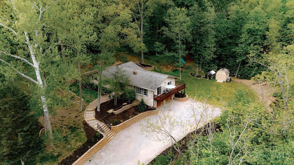 8200 Hopper Road
