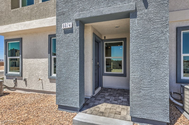 6074 Hibiscus Garden St. Street 12