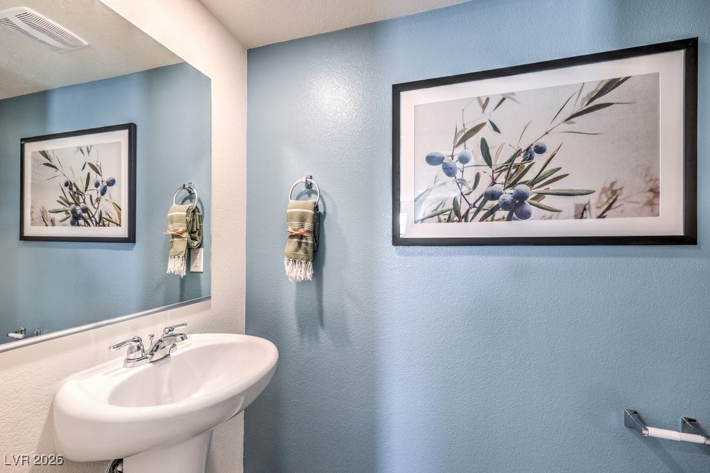 6074 Hibiscus Garden St. Street 12