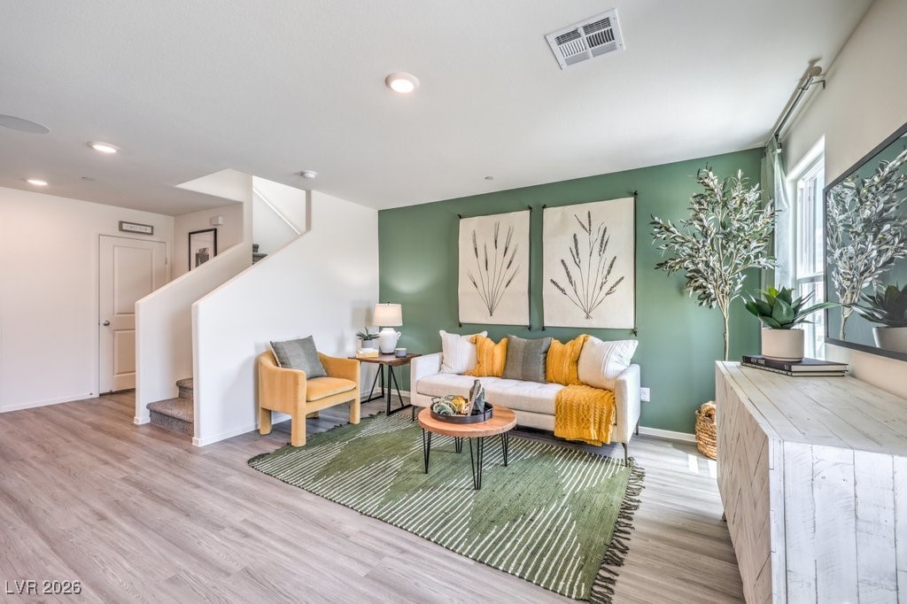 6074 Hibiscus Garden St. Street 12