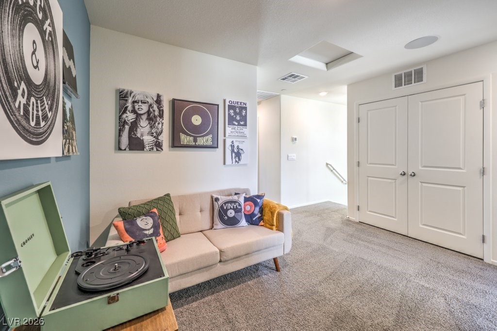 6074 Hibiscus Garden St. Street 12