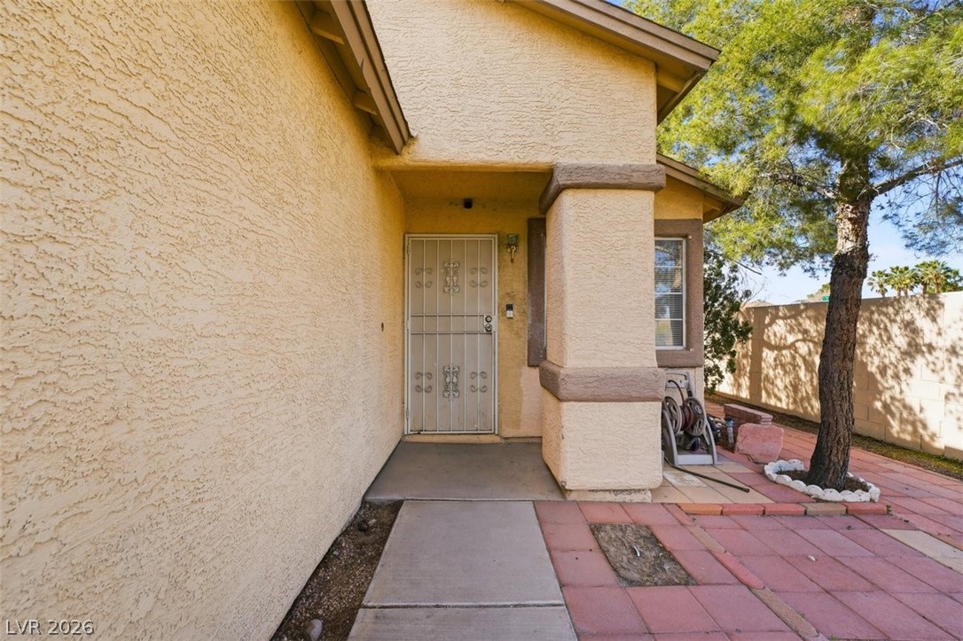 1873 Mother Of Pearl Street