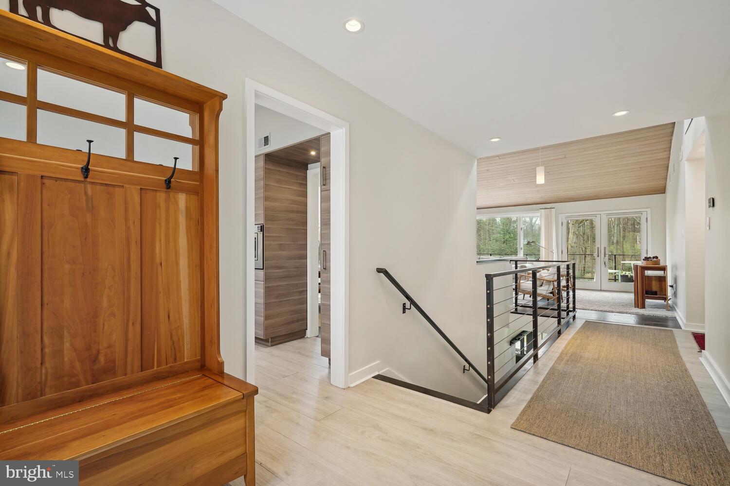718 Springvale Rd