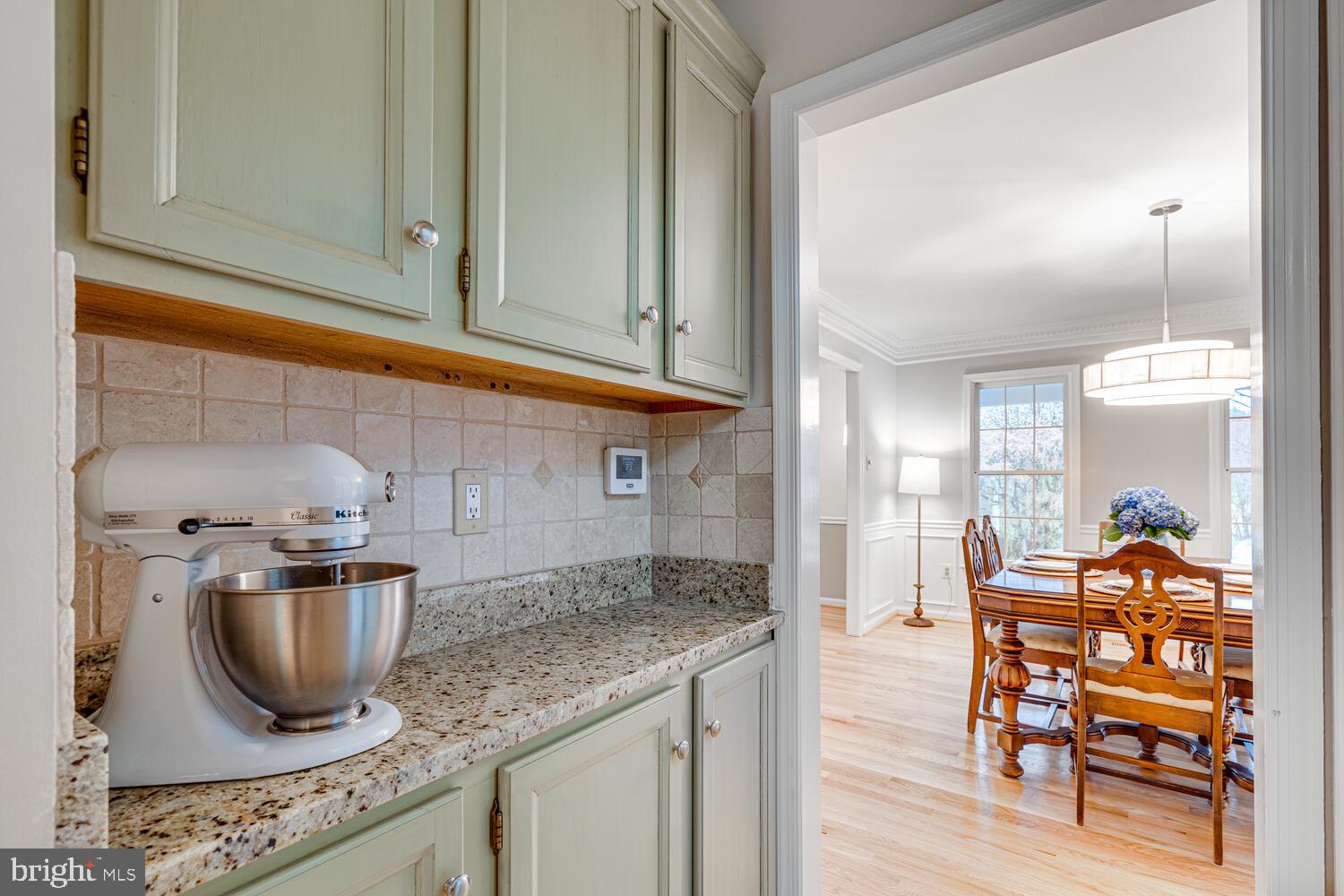 1704 Abbey Oak Dr