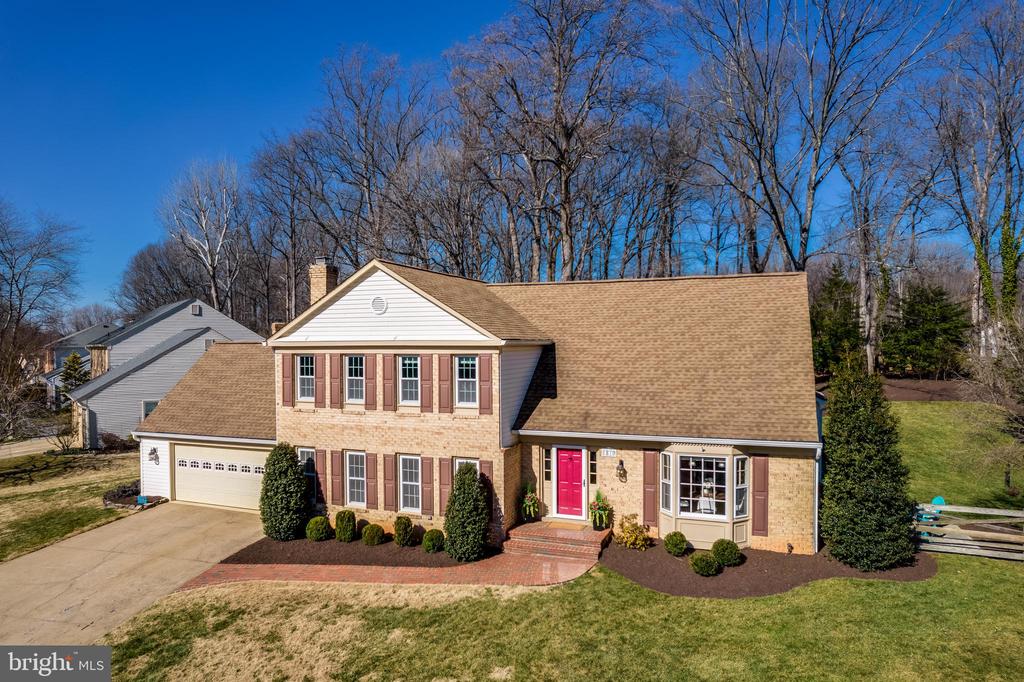 1819 Abbey Oak Dr