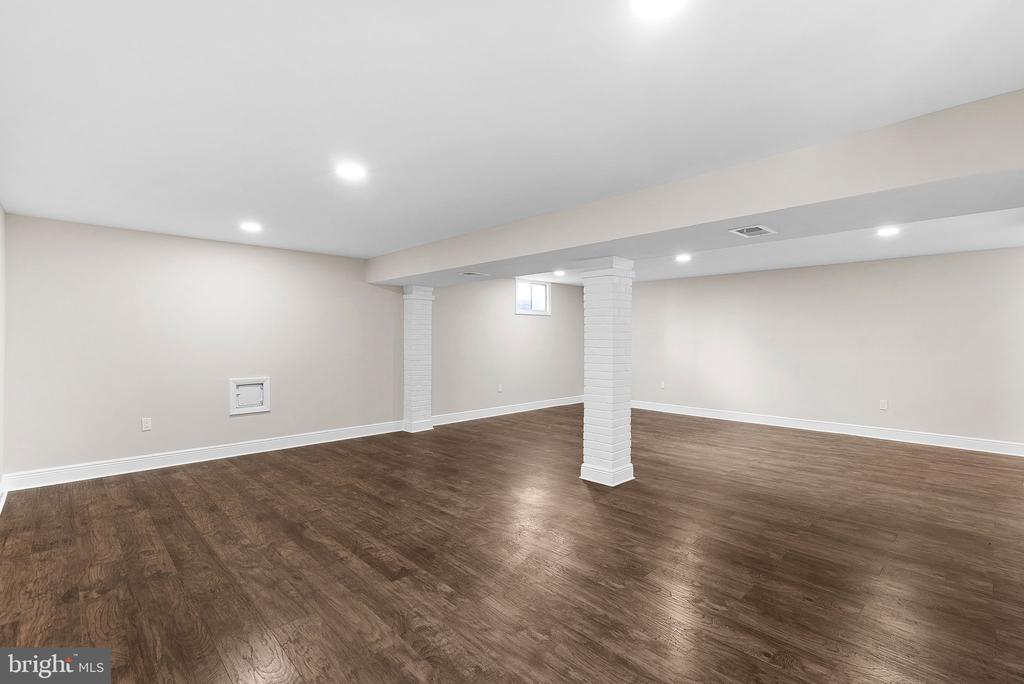 12857 Tewksbury Dr