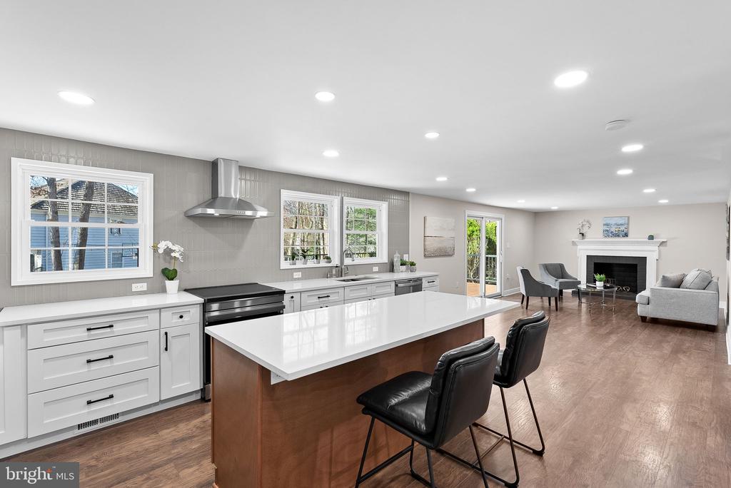 12857 Tewksbury Dr