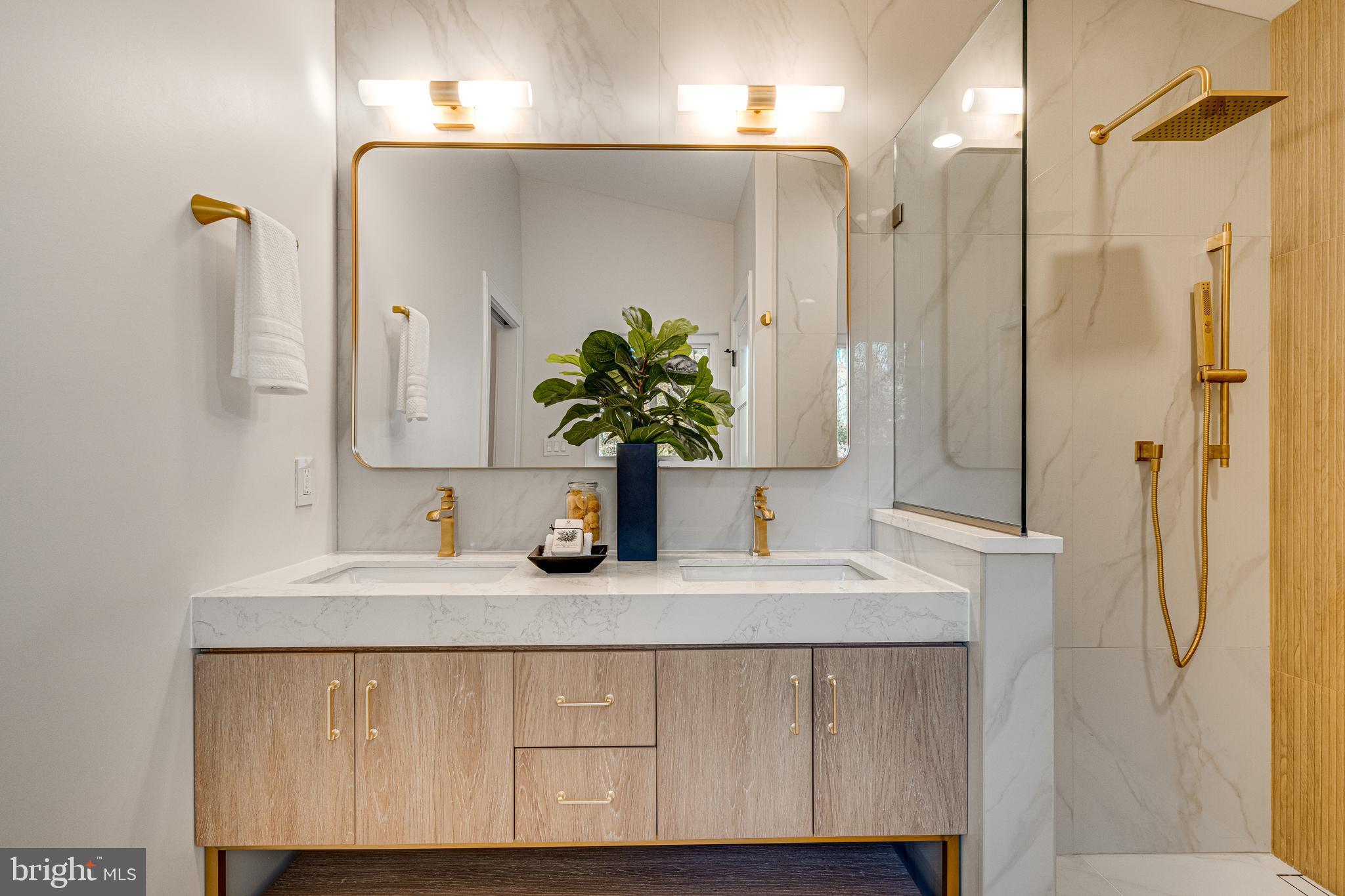 108 INTERPROMONTORY ROAD