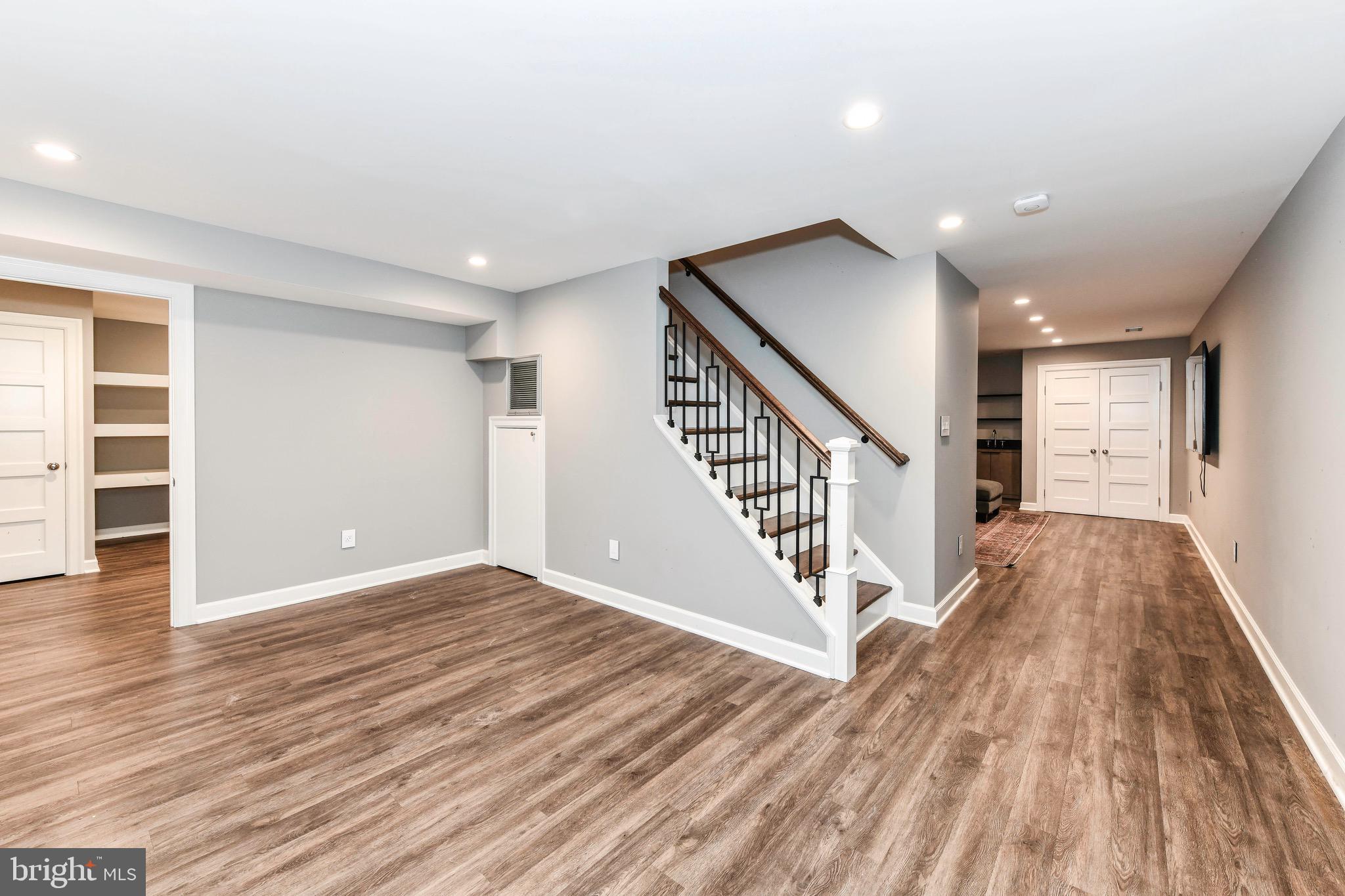 810 Hickory Vale Ln