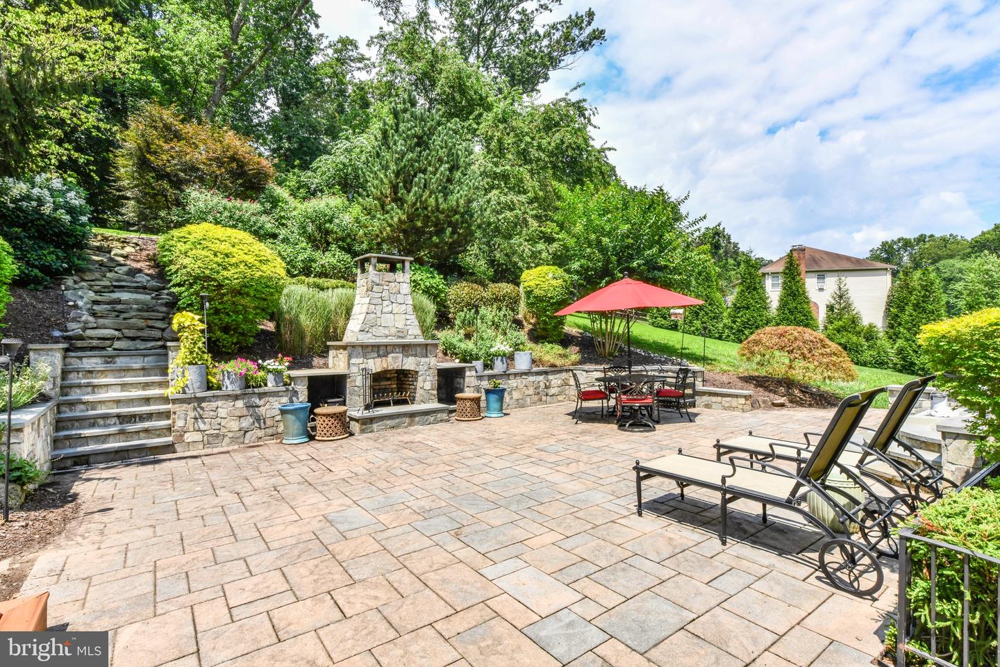 810 Hickory Vale Ln