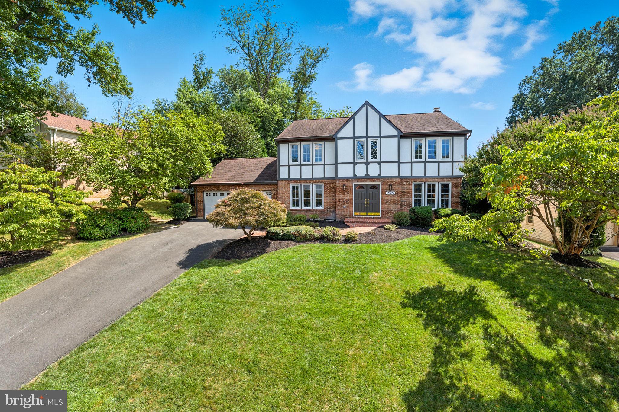 9509 LIBERTY TREE LANE