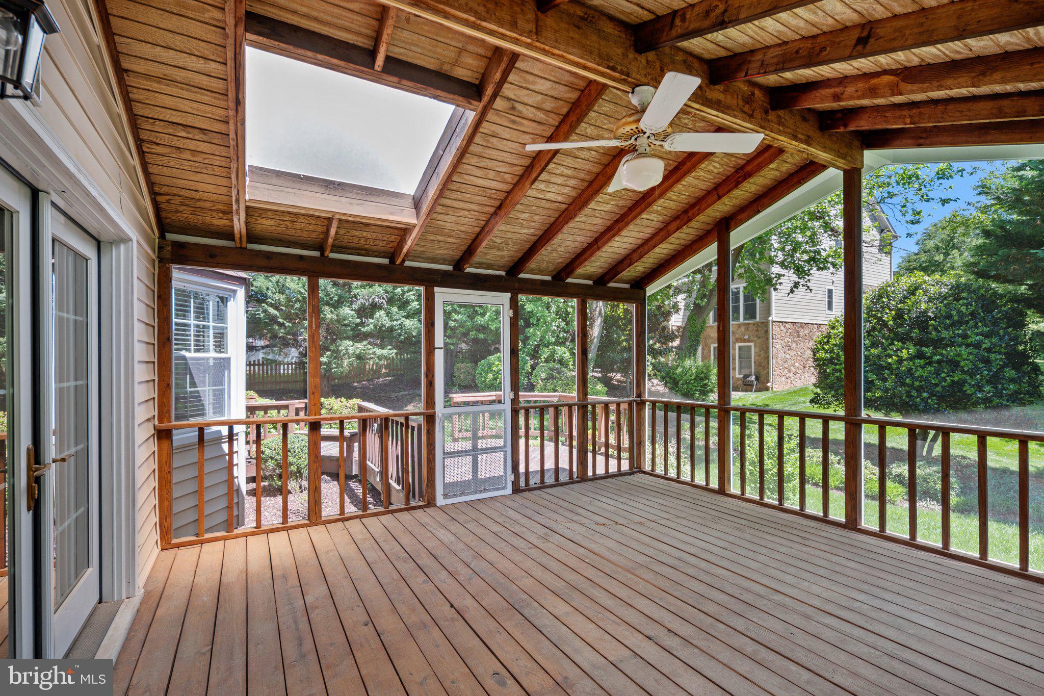 9509 LIBERTY TREE LANE