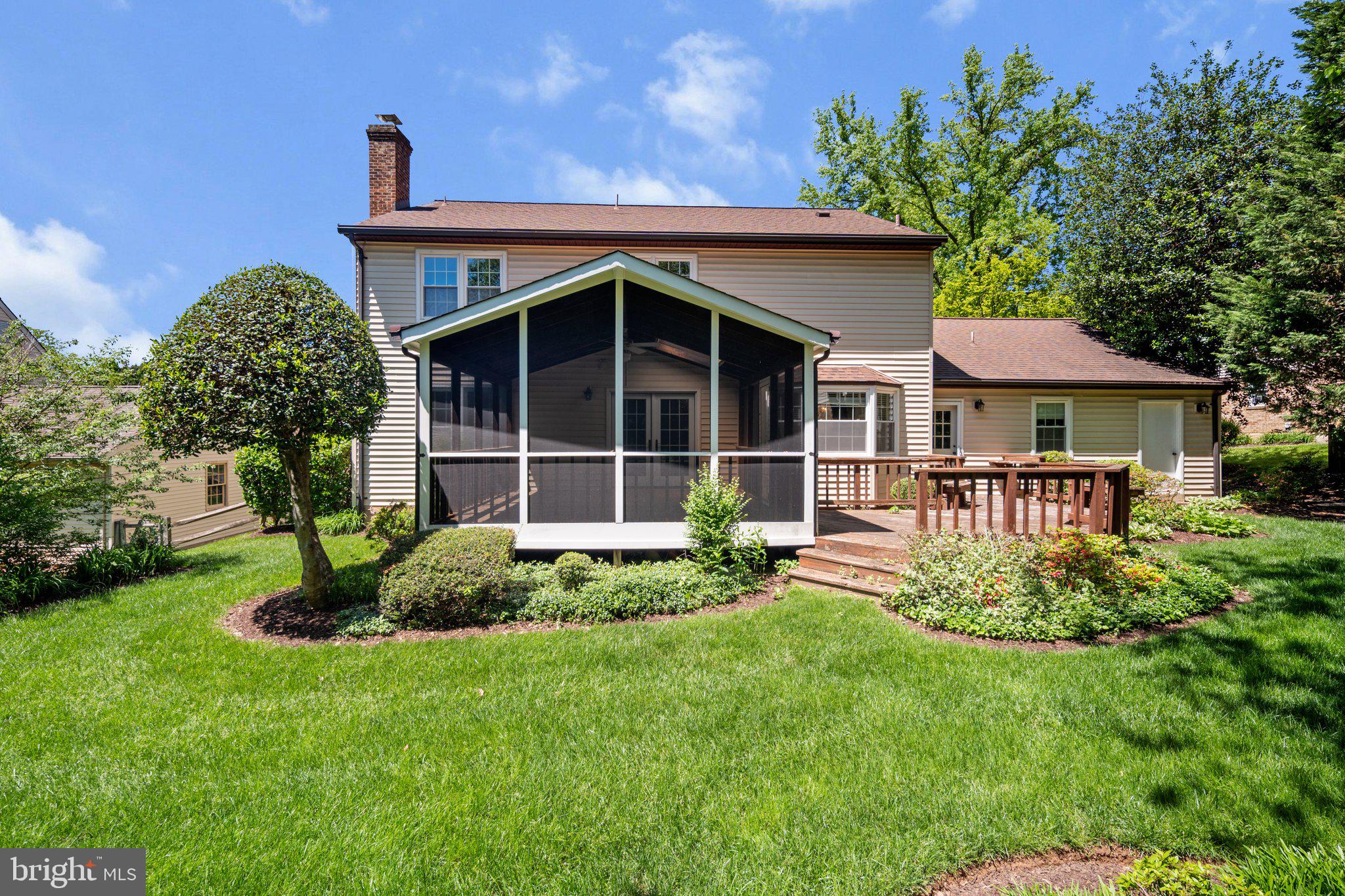 9509 LIBERTY TREE LANE