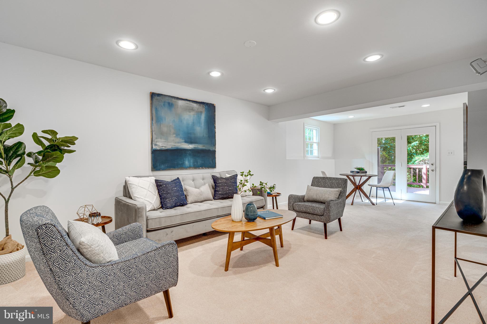 1374 CARPERS FARM WAY