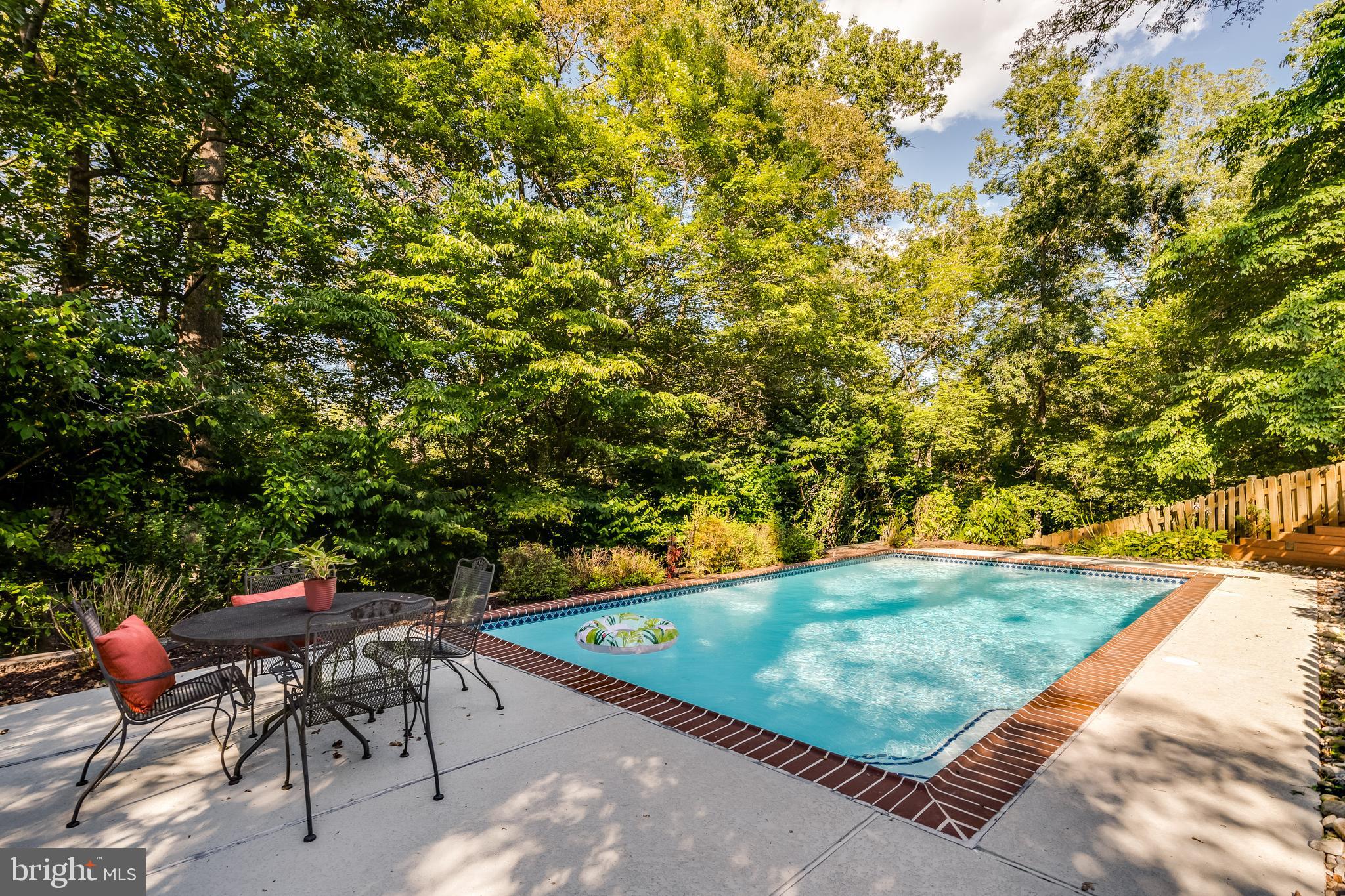 1374 CARPERS FARM WAY