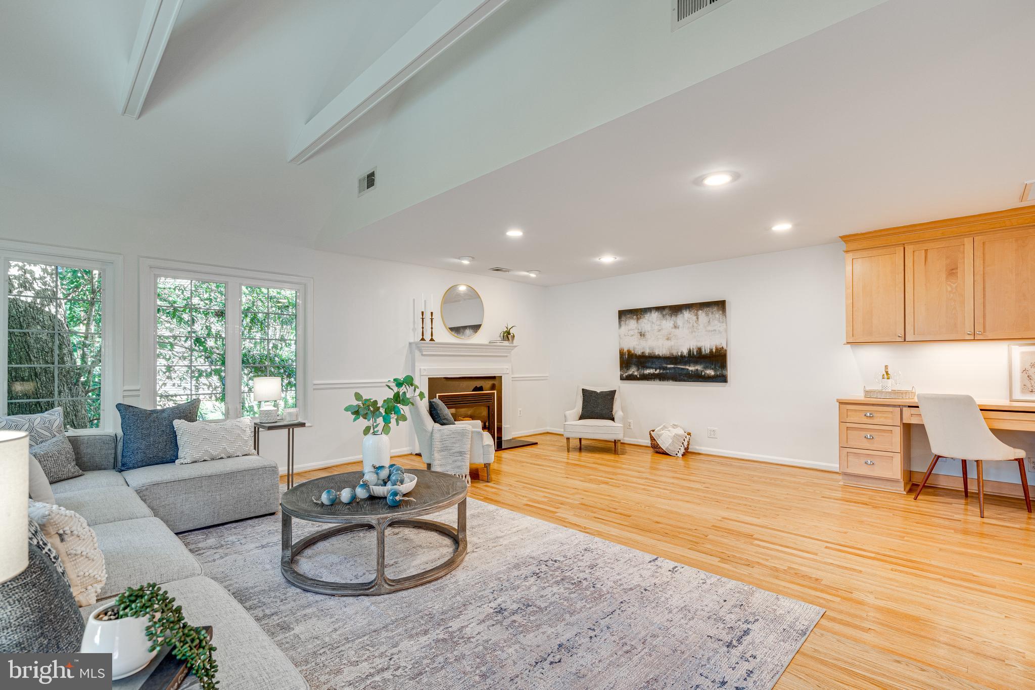 1374 CARPERS FARM WAY