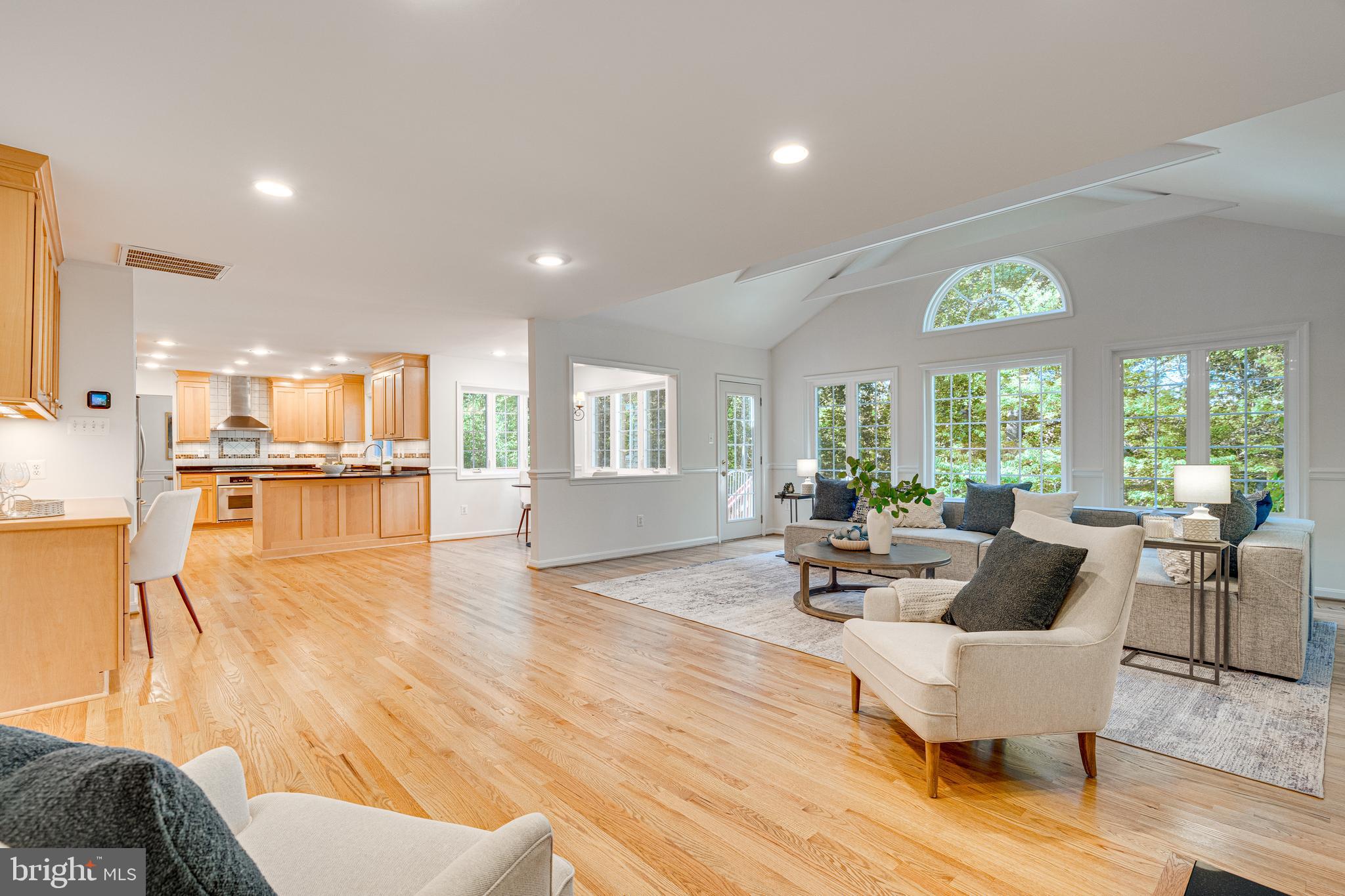 1374 CARPERS FARM WAY