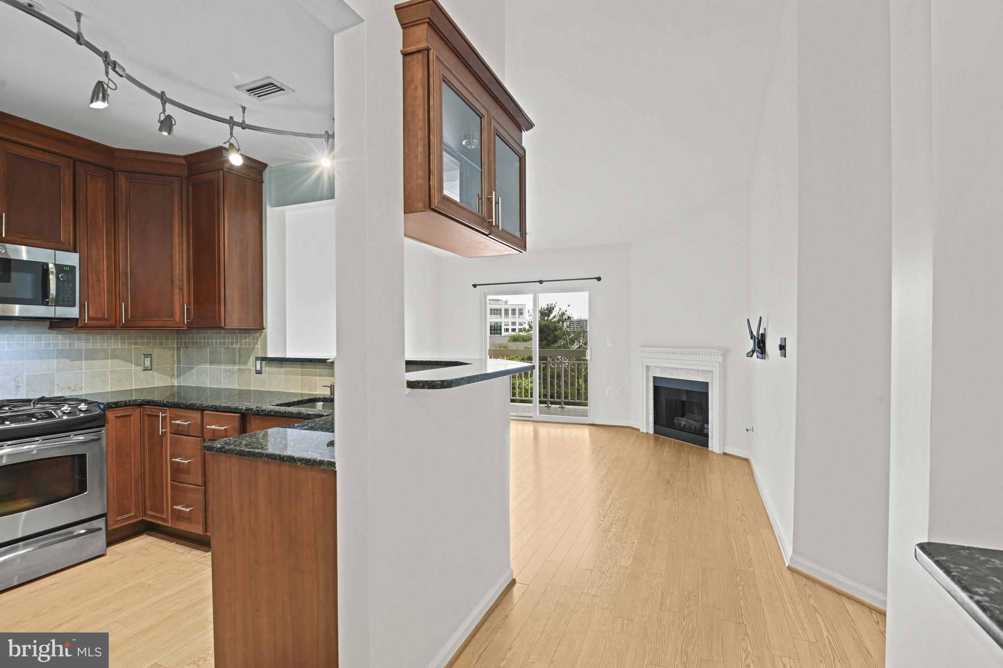 12915 ALTON SQUARE 416