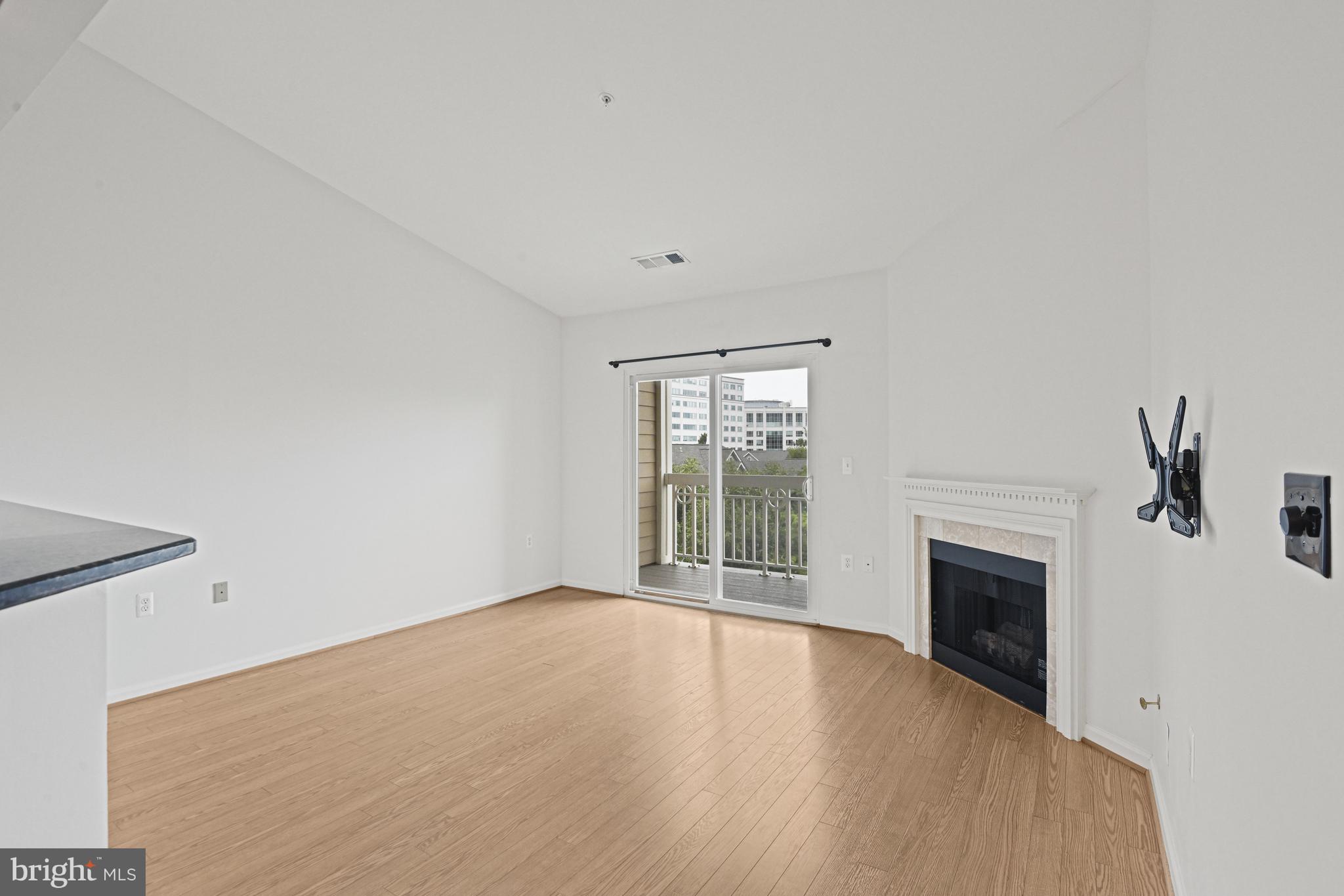 12915 ALTON SQUARE 416