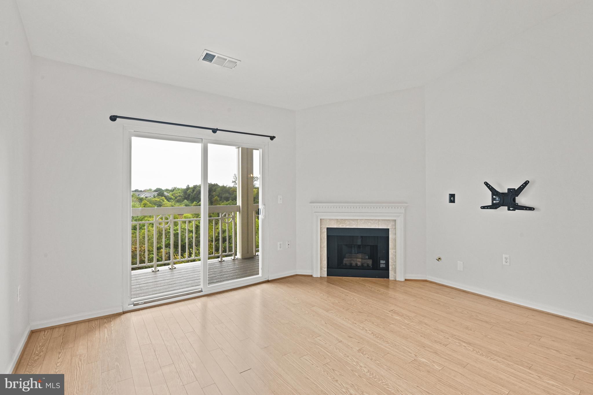 12915 ALTON SQUARE 416