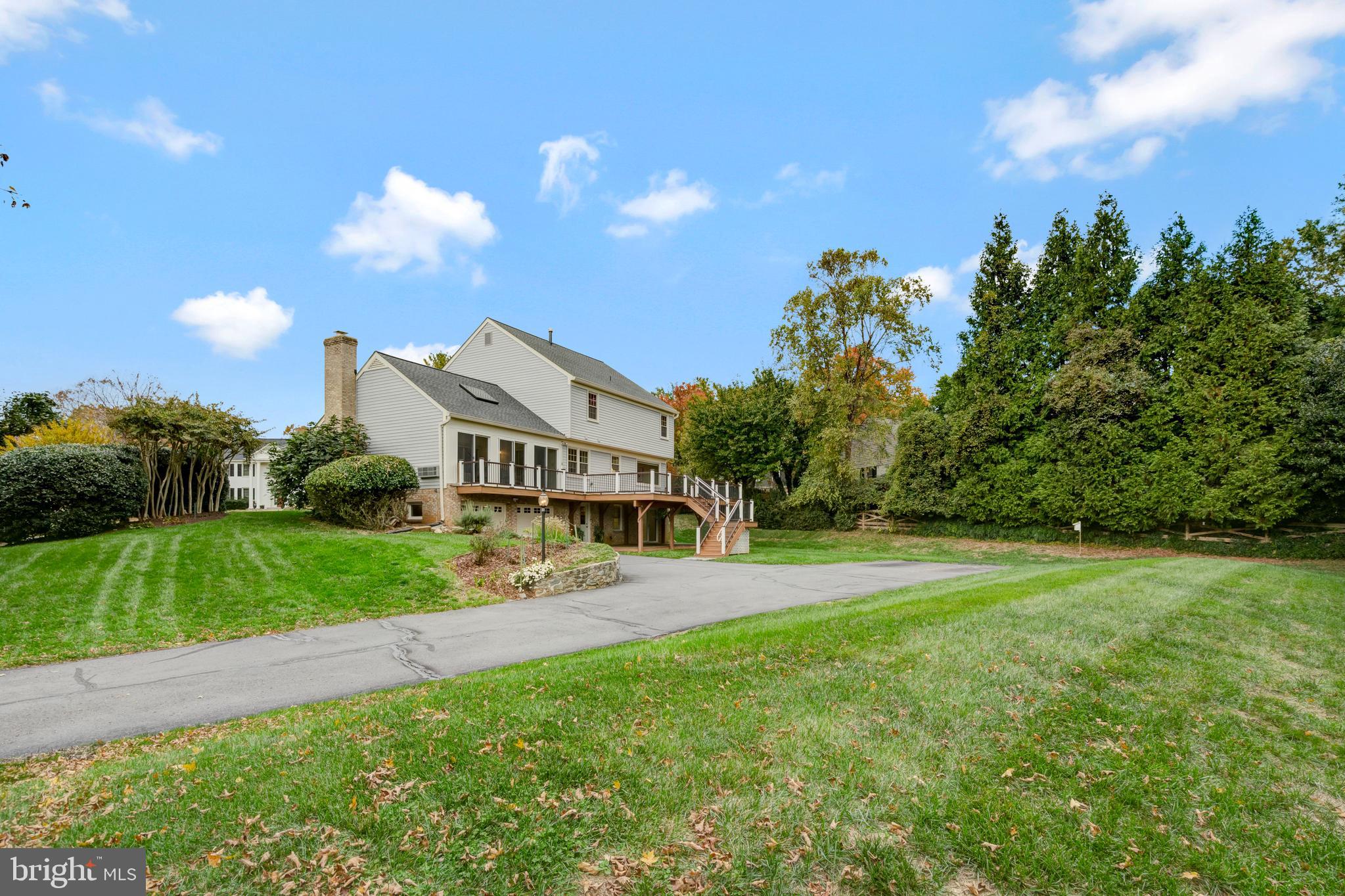 1332 CARPERS FARM WAY