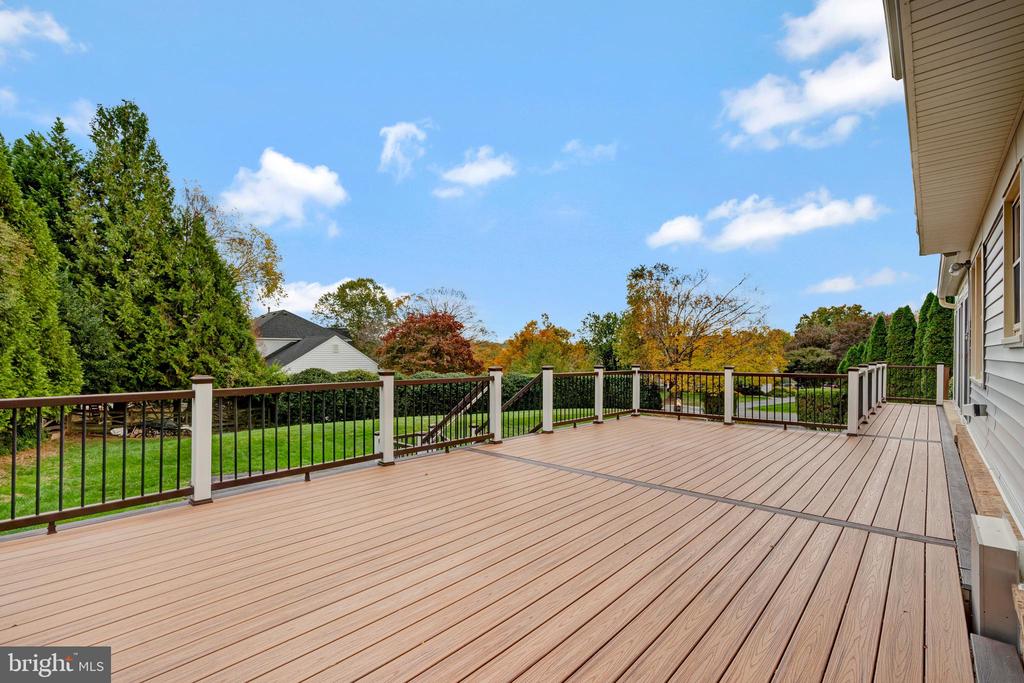 1332 CARPERS FARM WAY