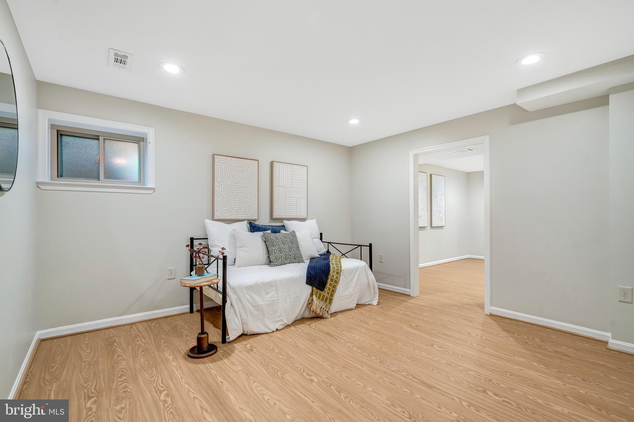 1332 CARPERS FARM WAY