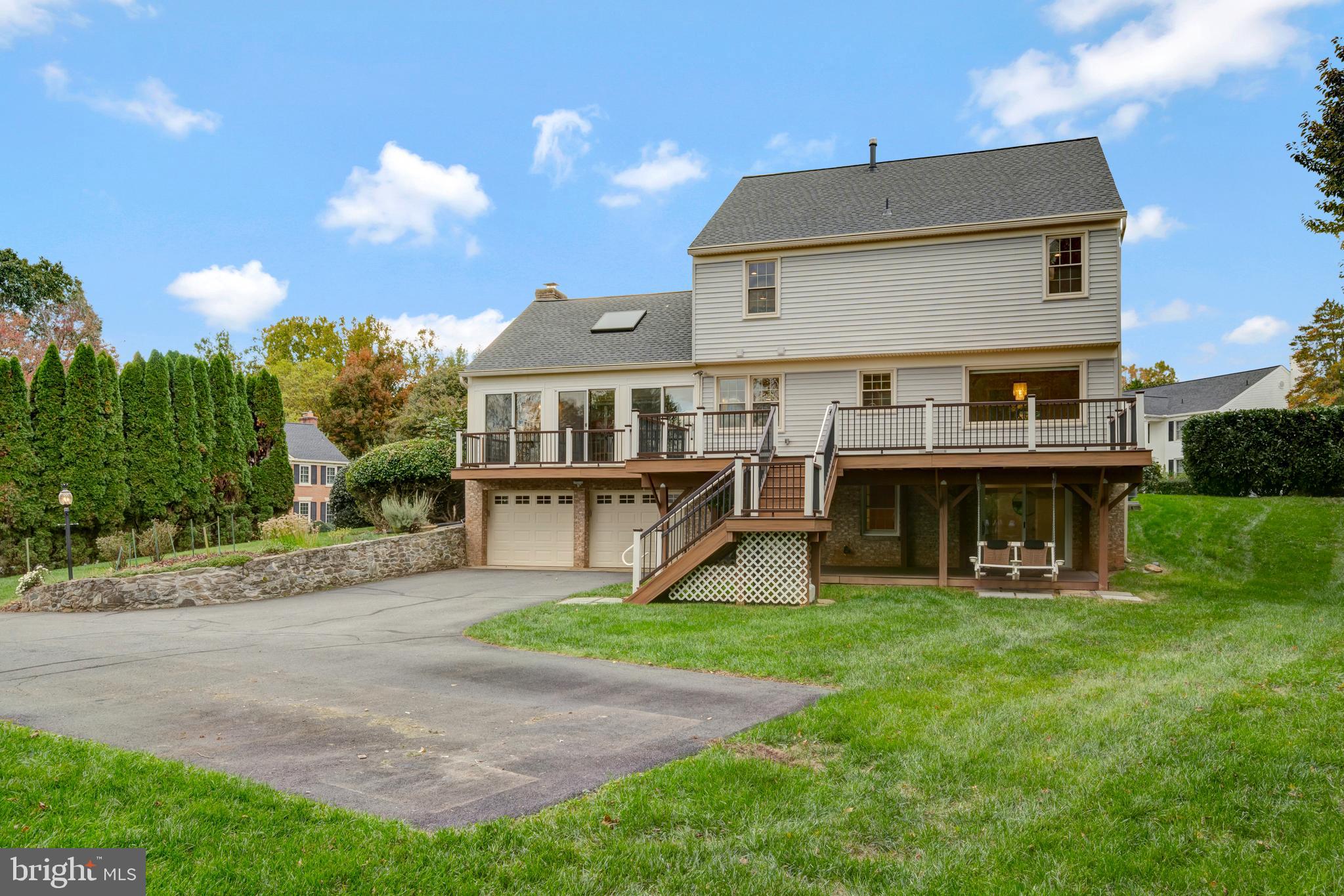 1332 CARPERS FARM WAY