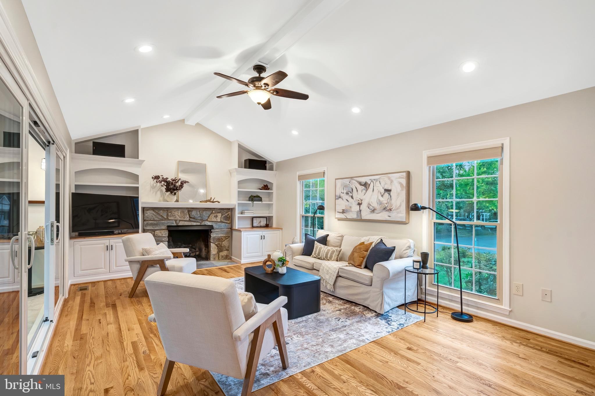 1332 CARPERS FARM WAY