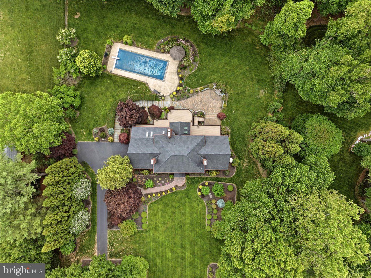 10105 WALKER LAKE DRIVE