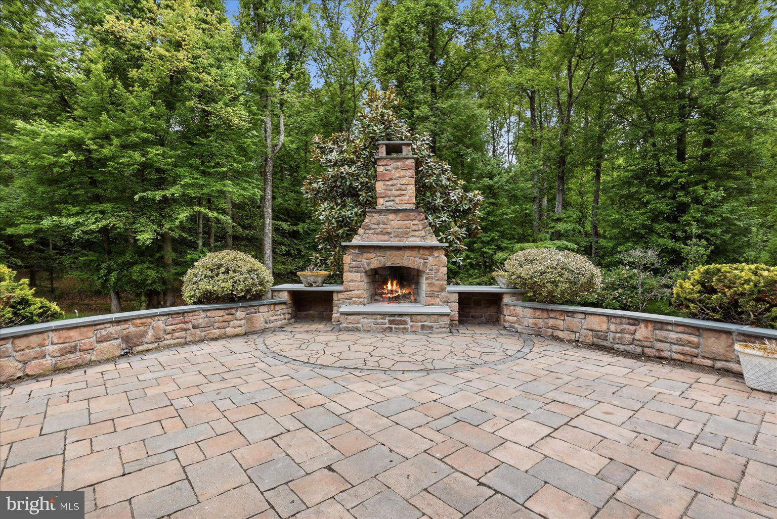 10105 WALKER LAKE DRIVE