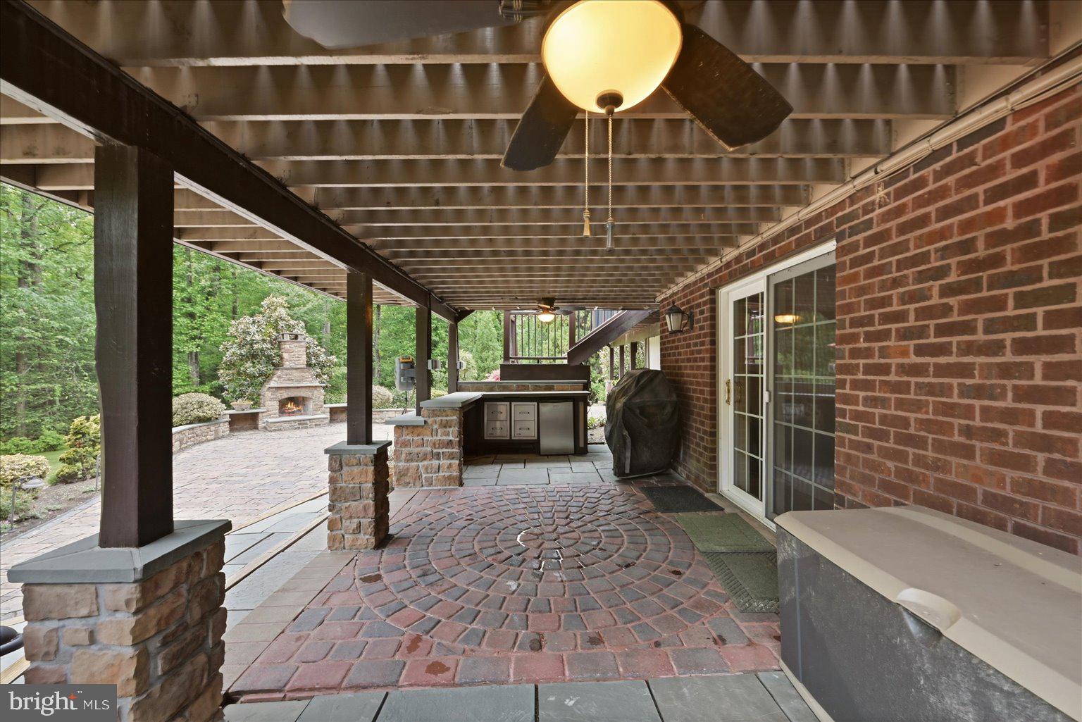 10105 WALKER LAKE DRIVE