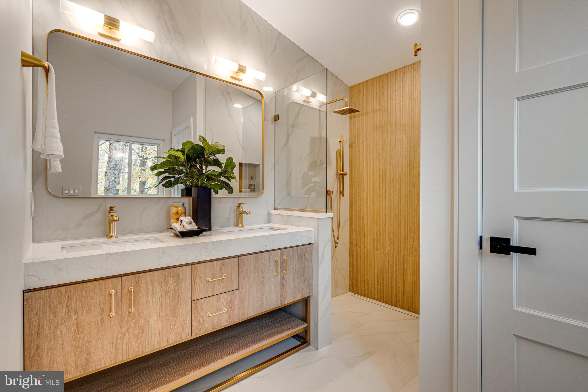 108 INTERPROMONTORY ROAD