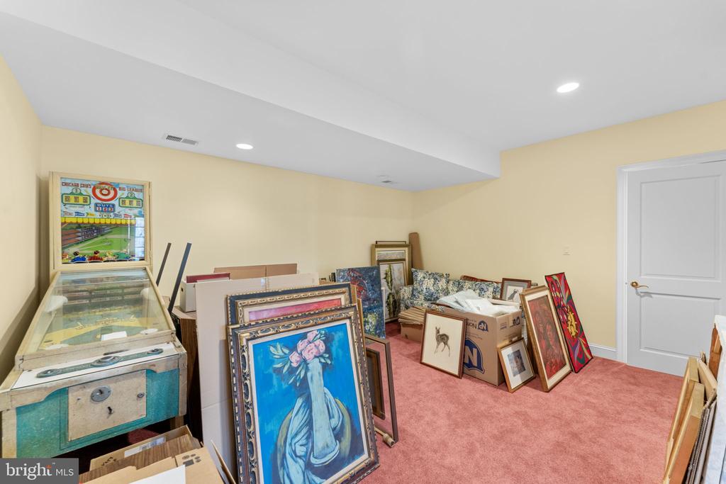 8541 OLD DOMINION DRIVE