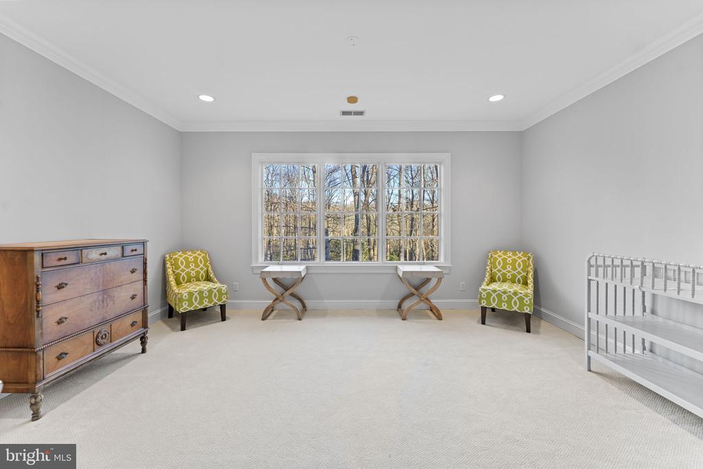 8541 OLD DOMINION DRIVE