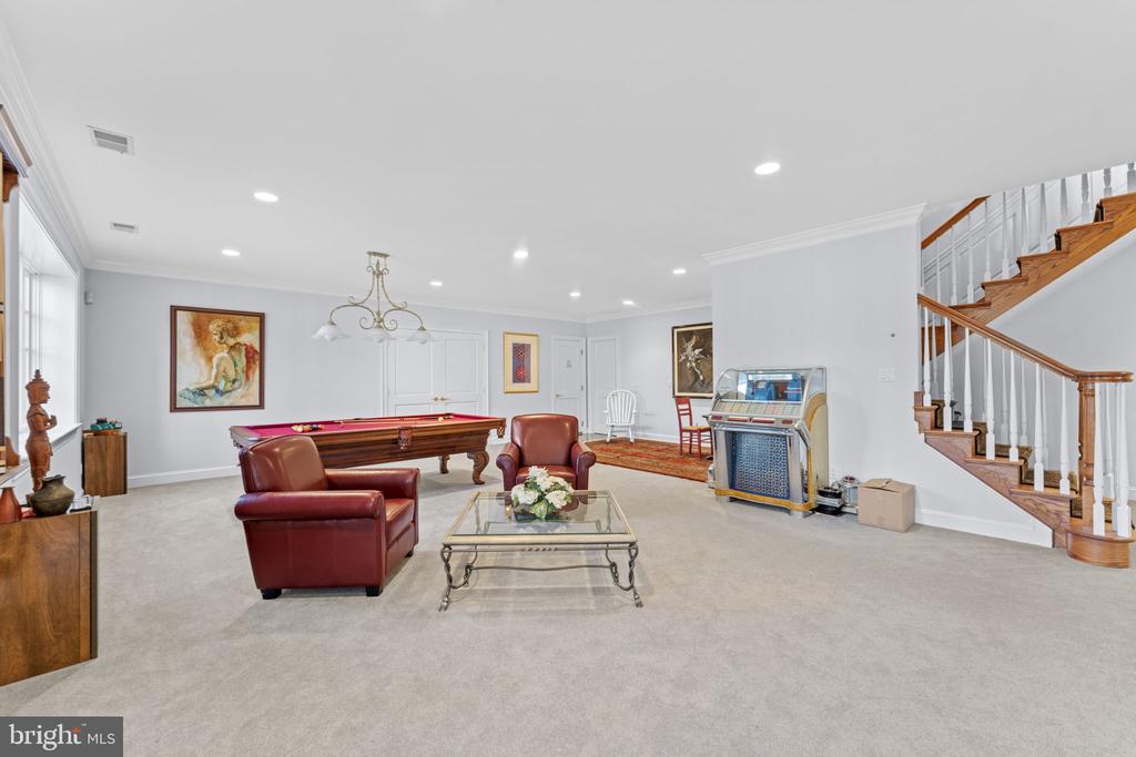 8541 OLD DOMINION DRIVE