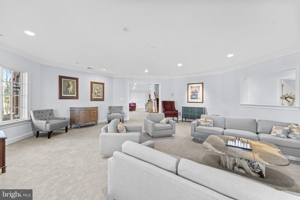 8541 OLD DOMINION DRIVE