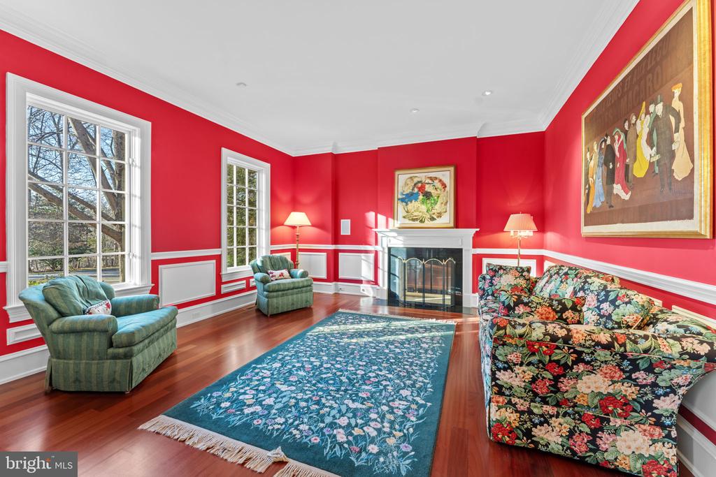 8541 OLD DOMINION DRIVE
