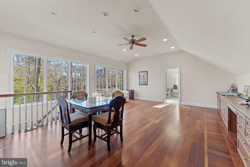 8541 OLD DOMINION DRIVE