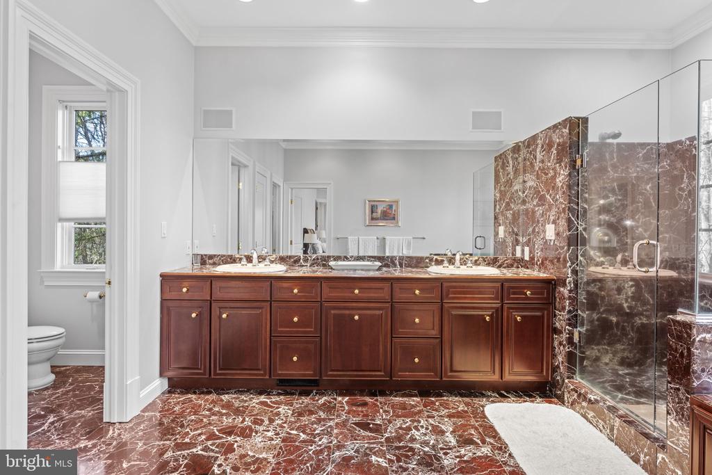 8541 OLD DOMINION DRIVE