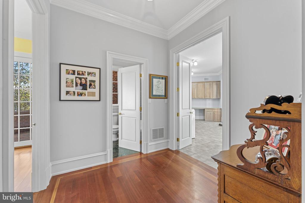 8541 OLD DOMINION DRIVE