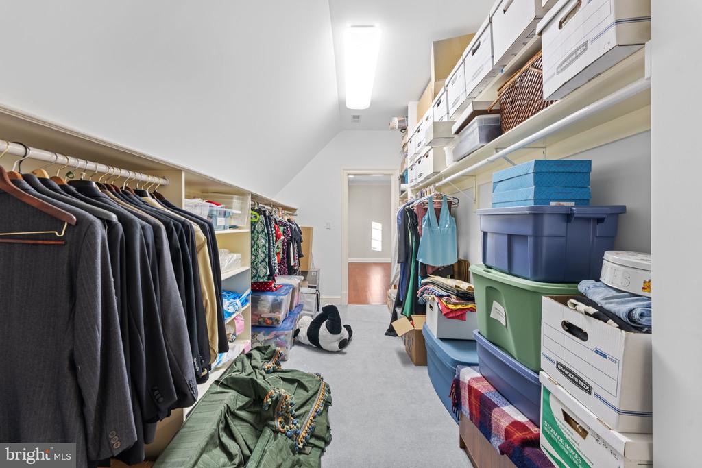 8541 OLD DOMINION DRIVE