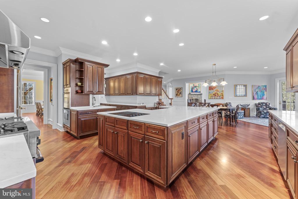 8541 OLD DOMINION DRIVE