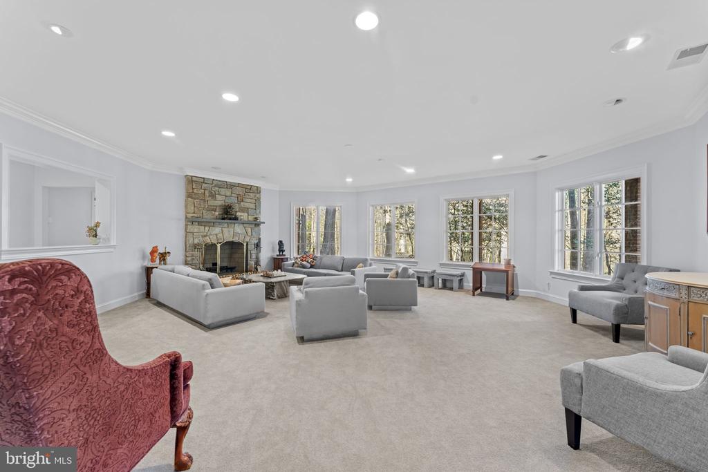 8541 OLD DOMINION DRIVE