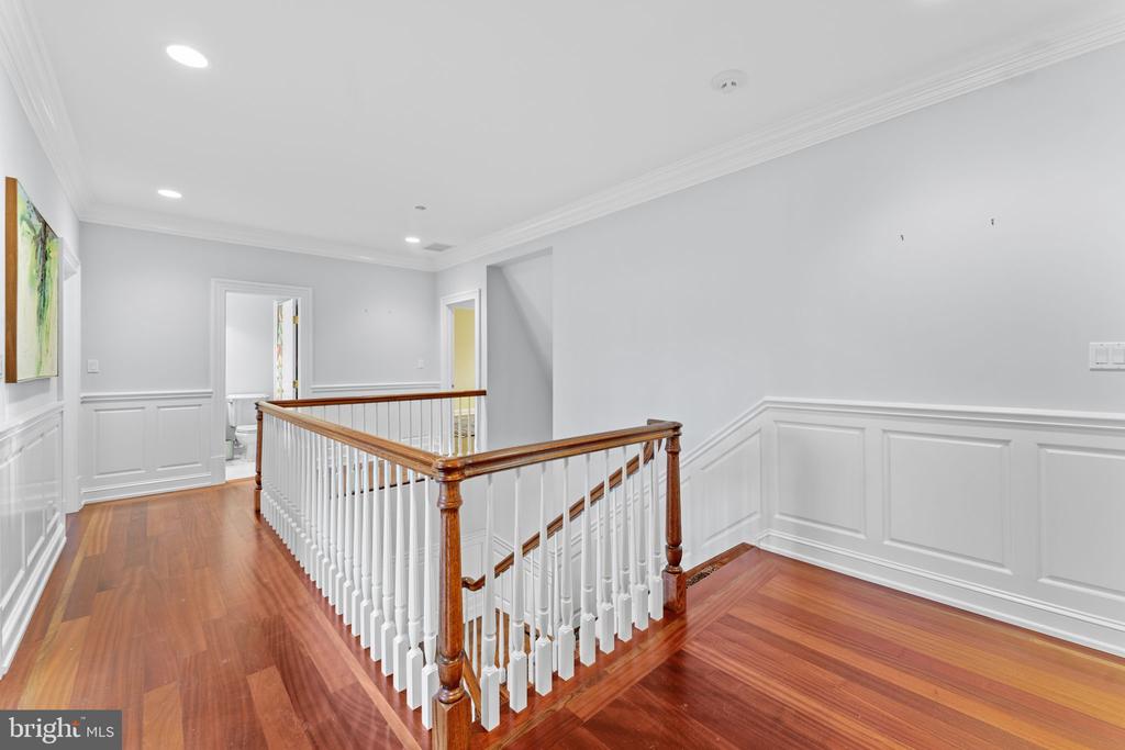 8541 OLD DOMINION DRIVE