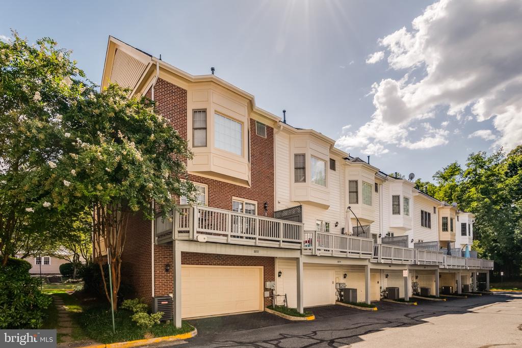 8892 ASHGROVE HOUSE LANE