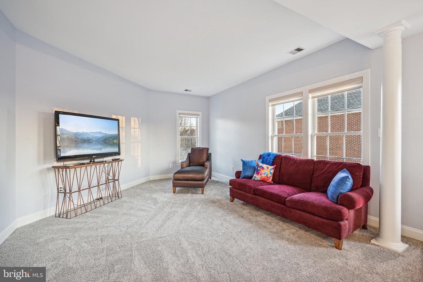 21835 Engleside Pl