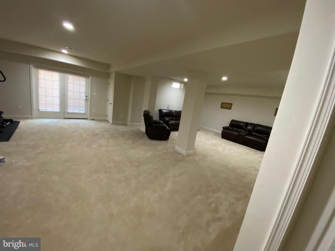 23183 Royville Heights Ter