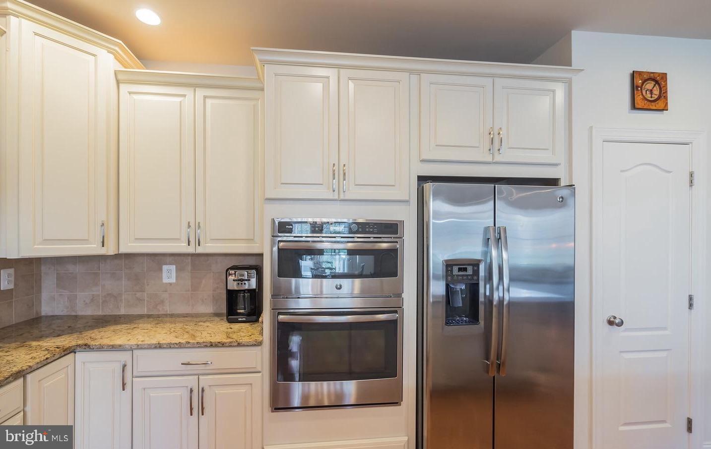 23183 Royville Heights Ter