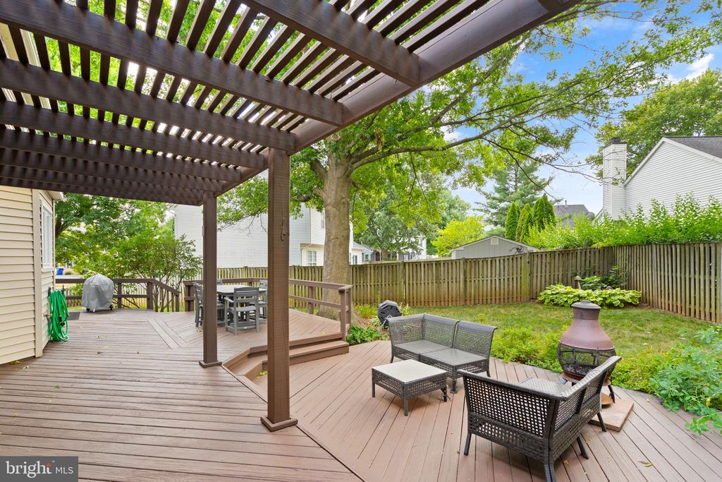 309 Ariel Dr NE
